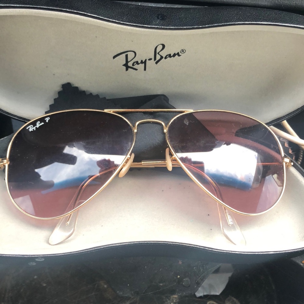 Pink and gold Raybans